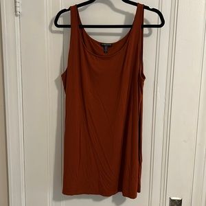 Tunic length tank. Excellent condition.